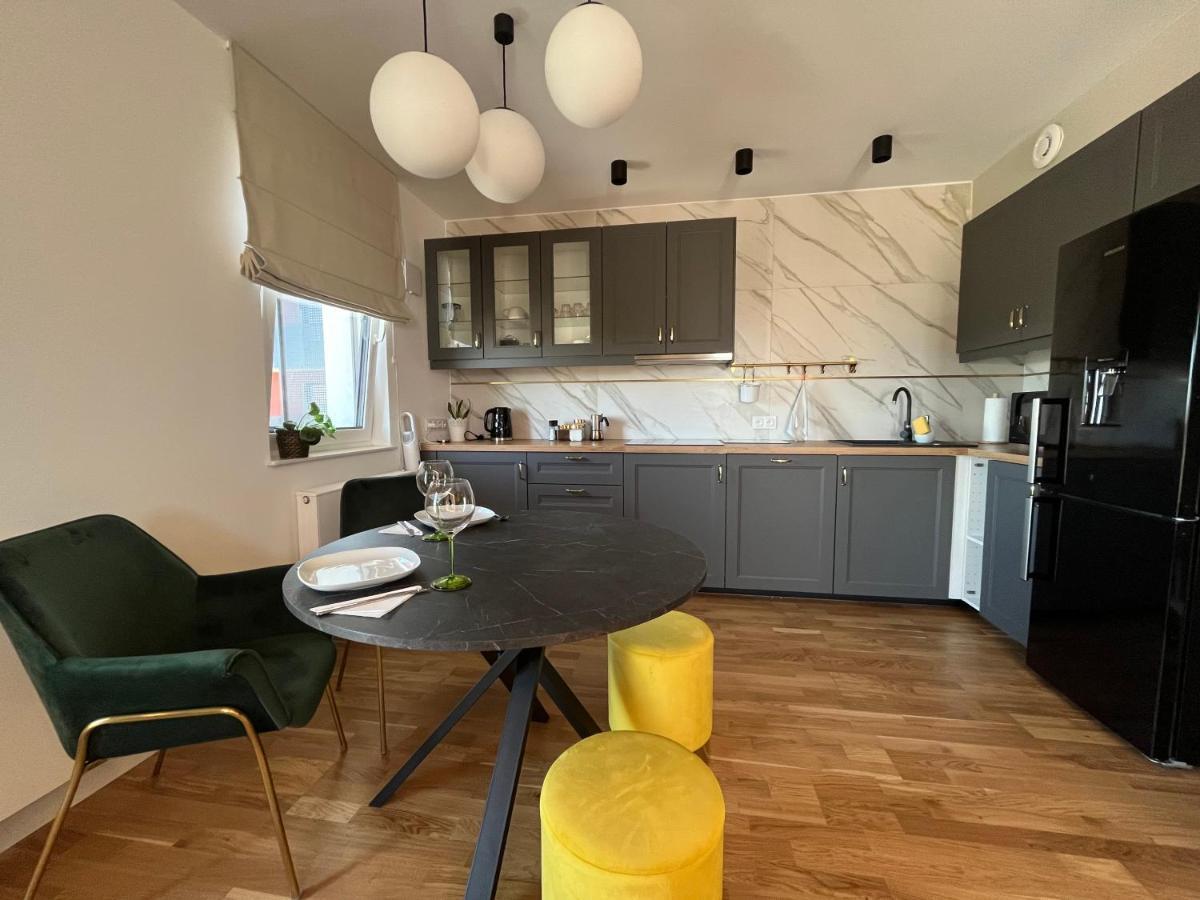 Halo Apartments Breslavia Esterno foto
